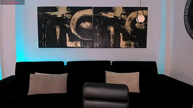 Snapshot of AmberFarrell chatting on November 2025 08:33:02 PM AmberFarrell online show from November 2025 08:33:02 PM