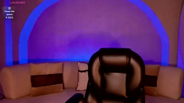 Snapshot of AmberFarrell chatting on December 2025 08:50:02 PM AmberFarrell online show from December 2025 08:50:02 PM