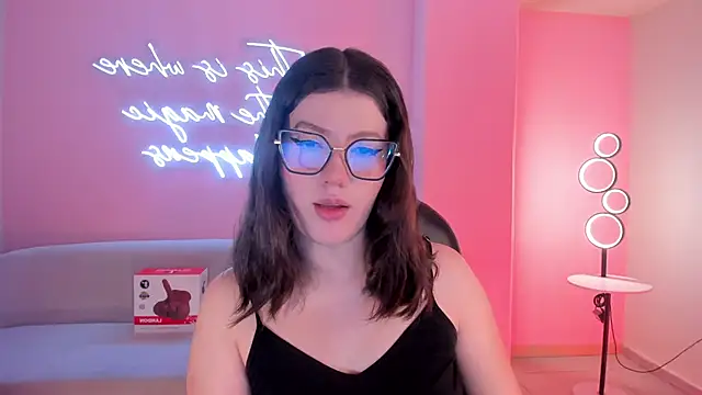 Snapshot of AmberFarrell chatting on January 2026 08:07:01 PM AmberFarrell online show from January 2026 08:07:01 PM