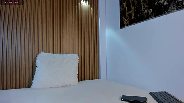 valentina lux online show from March 2025 07:24:02 PM