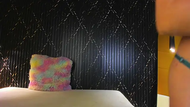 valentina lux online show from September 2025 07:19:02 PM