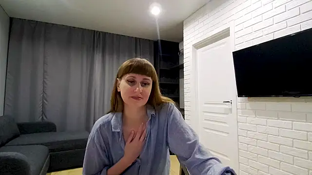Snapshot of Daniella_Lorente chatting on May 2026 11:23:04 PM Daniella Lorente online show from May 2026 11:23:04 PM
