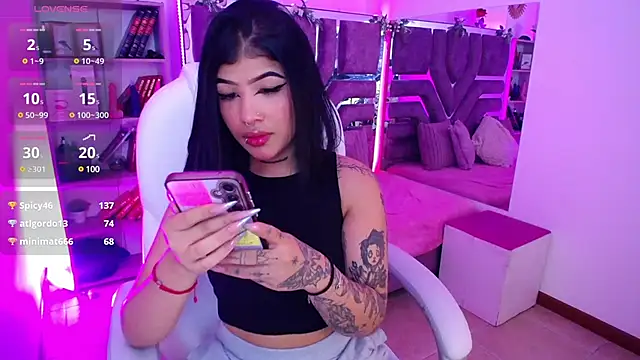 AliceWalker 11 online show from February 2025 08:02:02 PM