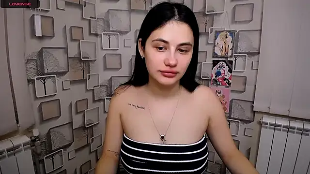 Snapshot of AliceSexyyy_ chatting on October 2025 09:50:02 AM AliceSexyyy  online show from October 2025 09:50:02 AM