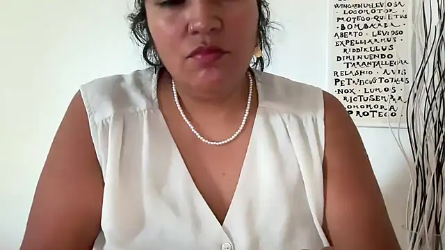 Snapshot of MashaCL chatting on May 2026 09:17:02 AM MashaCL online show from May 2026 09:17:02 AM