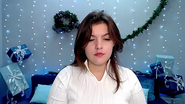 Snapshot of showmeparadise chatting on December 2024 09:43:02 AM showmeparadise online show from December 2024 09:43:02 AM