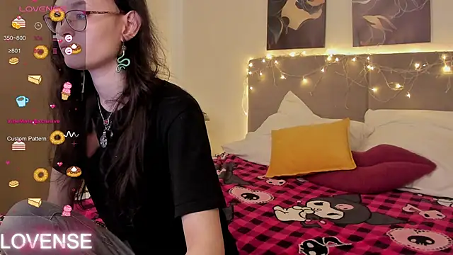 Emily Strikeee online show from March 2026 03:54:02 AM