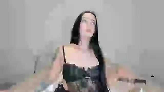 Snapshot of marianaferrero chatting on February 2025 05:07:01 PM marianaferrero online show from February 2025 05:07:01 PM