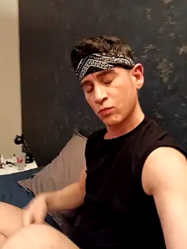 ElyasMatt online show from January 2025 04:18:02 PM