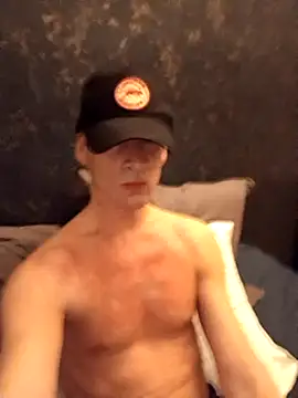 ElyasMatt online show from February 2025 06:59:01 PM