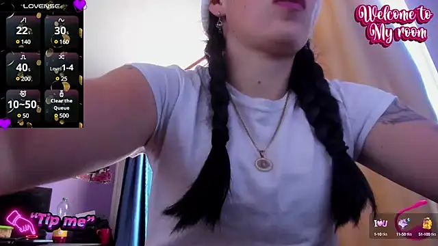 Snapshot of Tefannyy_ chatting on January 2025 08:44:01 PM Tefannyy online show from January 2025 08:44:01 PM