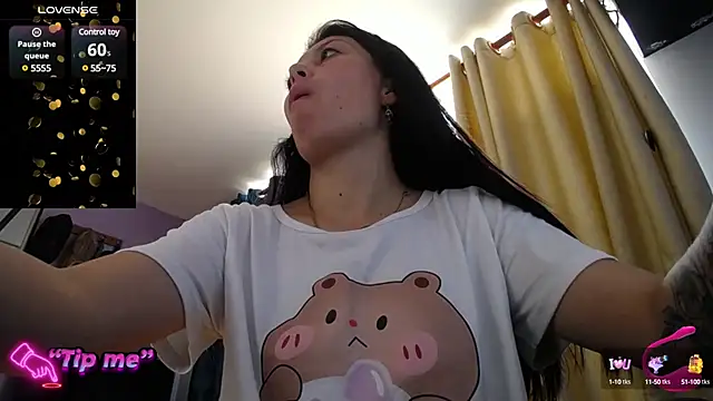 Snapshot of Tefannyy_ chatting on January 2025 09:05:01 PM Tefannyy online show from January 2025 09:05:01 PM