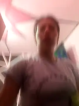 Snapshot of Tefannyy_ chatting on March 2025 02:56:02 PM Tefannyy online show from March 2025 02:56:02 PM