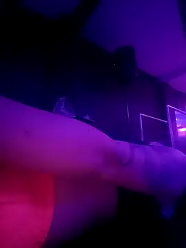 Snapshot of Tefannyy_ chatting on March 2025 12:32:01 AM Tefannyy online show from March 2025 12:32:01 AM