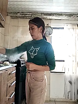 Snapshot of Tefannyy_ chatting on September 2025 04:39:01 PM Tefannyy online show from September 2025 04:39:01 PM