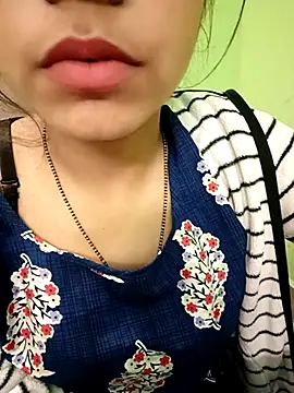 EACH 555 online show from December 2025 07:53:02 PM