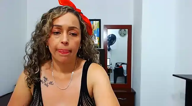 ariellth online show from December 2024 10:14:02 PM