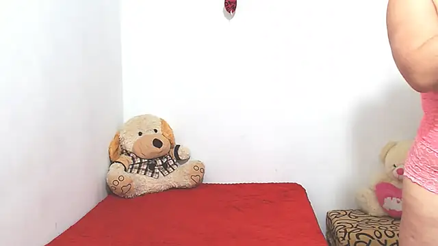 ariellth online show from November 2025 05:26:01 PM