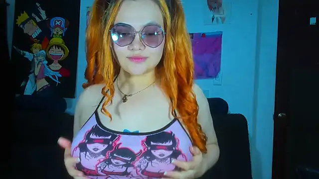Snapshot of Lily_stone04 chatting on March 2025 03:18:02 AM Lily stone04 online show from March 2025 03:18:02 AM