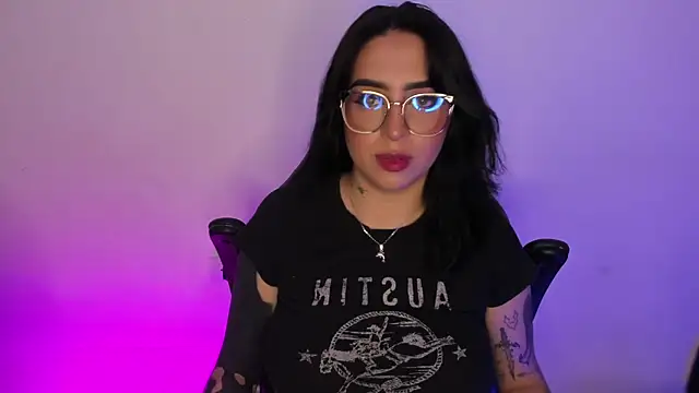 AnnikaMerliahh  online show from October 2025 04:12:01 AM