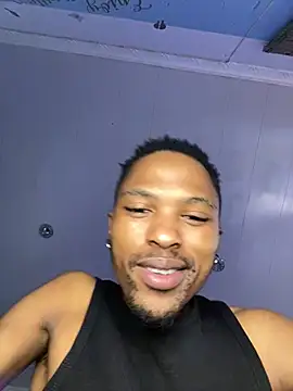 Snapshot of BlueIceCube chatting on January 2025 10:17:02 AM BlueIceCube online show from January 2025 10:17:02 AM