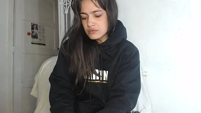 Snapshot of skinny_sweet2411 chatting on November 2025 08:20:02 PM skinny sweet2411 online show from November 2025 08:20:02 PM