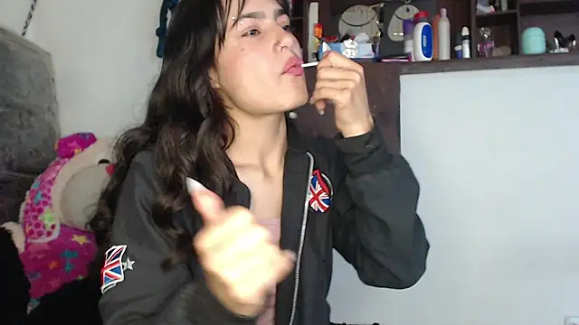 Snapshot of skinny_sweet2411 chatting on November 2025 04:54:02 AM skinny sweet2411 online show from November 2025 04:54:02 AM