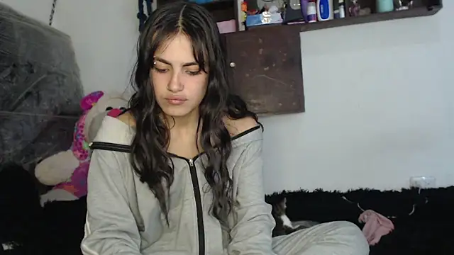 Snapshot of skinny_sweet2411 chatting on November 2025 07:14:02 AM skinny sweet2411 online show from November 2025 07:14:02 AM