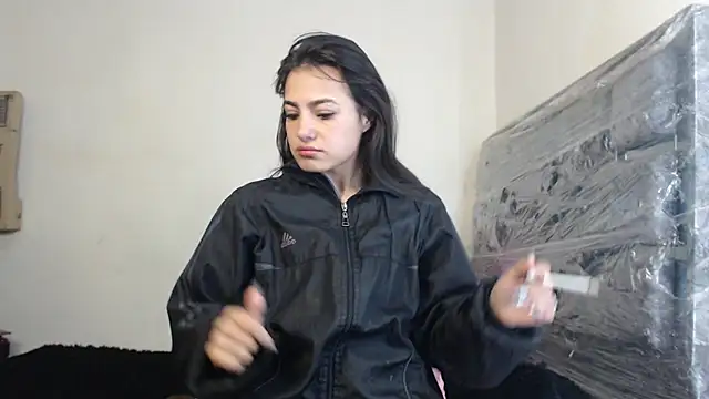 Snapshot of skinny_sweet2411 chatting on November 2025 08:04:01 AM skinny sweet2411 online show from November 2025 08:04:01 AM