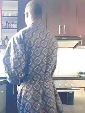 Snapshot of MIGHTY_MAGNUM chatting on January 2025 07:32:01 AM MIGHTY MAGNUM online show from January 2025 07:32:01 AM