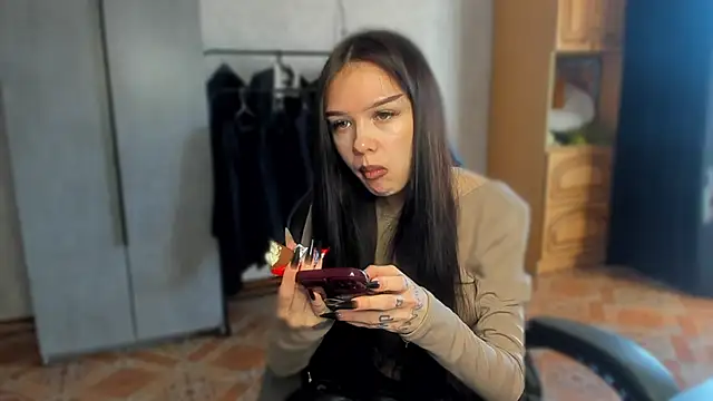 SweetyDeviliya online show from May 2026 12:01:02 PM