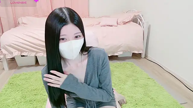 Snapshot of MARIAo0 chatting on December 2024 01:06:01 PM MARIAo0 online show from December 2024 01:06:01 PM