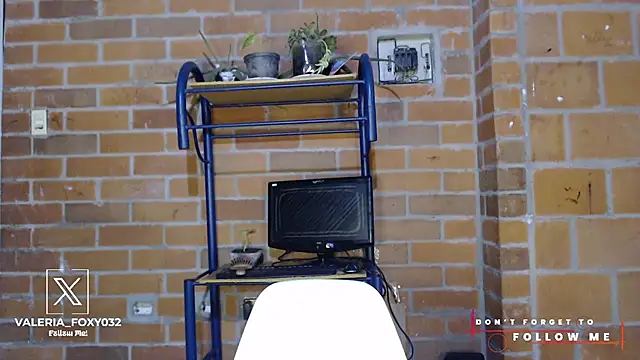 liissa 0 online show from October 2025 05:52:02 AM