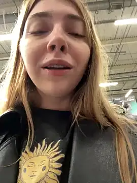 Sunny   Bunny online show from October 2025 12:17:02 PM