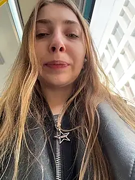 Sunny   Bunny online show from April 2026 12:18:01 PM