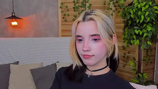 as1an girlfriend online show from January 2025 02:21:01 PM