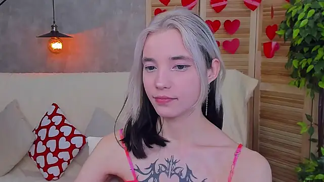 as1an girlfriend online show from February 2025 07:15:01 AM