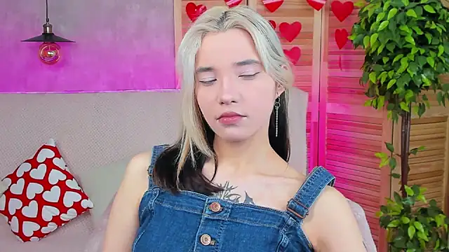 as1an girlfriend online show from February 2025 03:52:02 AM