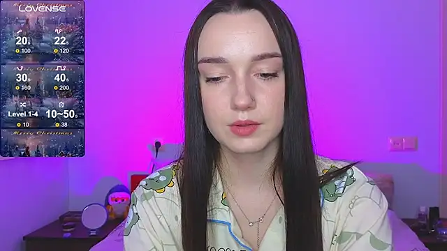 Snapshot of Wild_Sophie_ chatting on January 2025 04:41:01 PM Wild Sophie online show from January 2025 04:41:01 PM