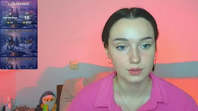 Snapshot of Wild_Sophie_ chatting on January 2025 03:35:01 PM Wild Sophie online show from January 2025 03:35:01 PM