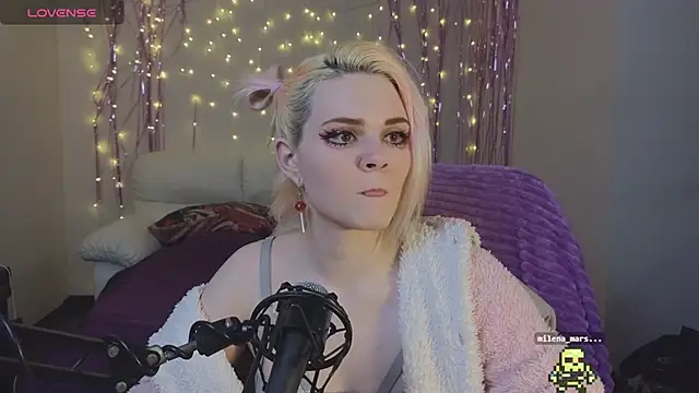 One Moment  online show from February 2025 02:36:02 AM