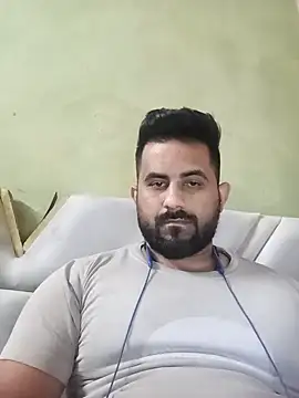 Snapshot of Vickymehra005 chatting on January 2025 10:45:01 AM Vickymehra005 online show from January 2025 10:45:01 AM
