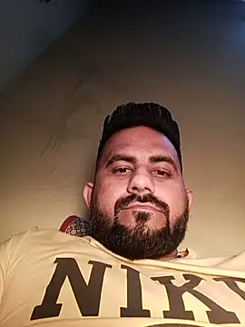 Snapshot of Vickymehra005 chatting on January 2025 06:51:01 PM Vickymehra005 online show from January 2025 06:51:01 PM