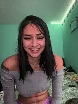 Hilary pinkk online show from December 2024 07:03:01 AM