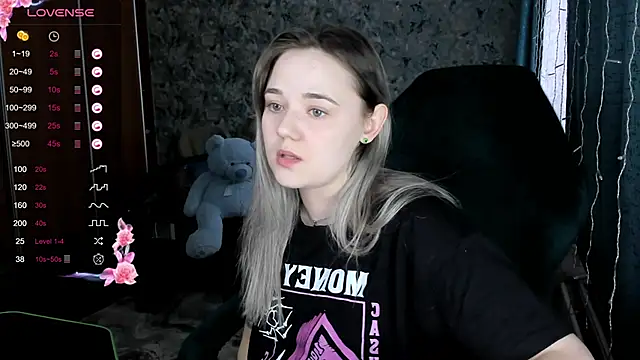 Your small bunny online show from December 2024 06:22:02 AM