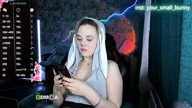 Your small bunny online show from April 2026 02:09:02 AM