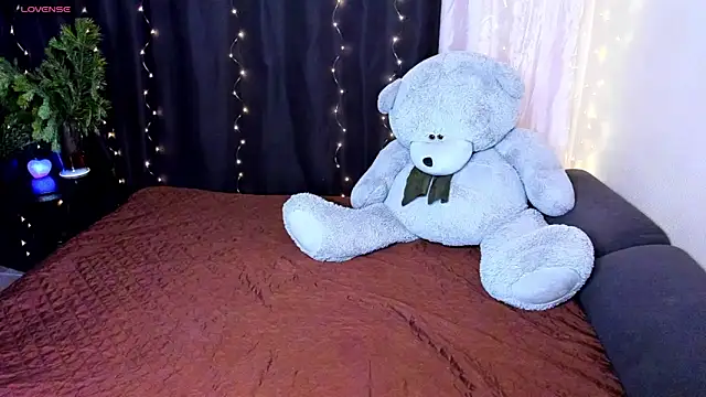 Snapshot of Ashley_Rous chatting on January 2025 01:53:02 AM Ashley Rous online show from January 2025 01:53:02 AM