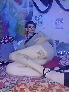 ivylee31 online show from June 2026 02:42:01 AM