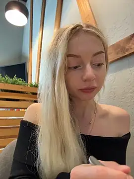 Snapshot of melissa_grr chatting on June 2026 01:30:01 PM melissa grr online show from June 2026 01:30:01 PM