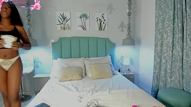 Khenta Michells online show from February 2025 10:53:01 AM